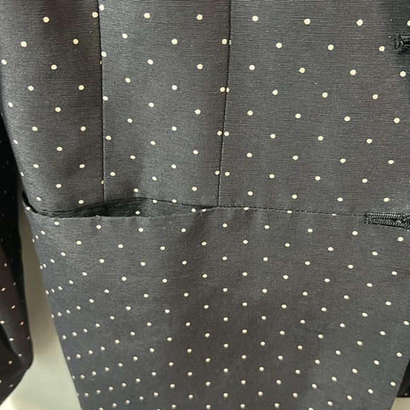 Dana Buchman black/ivory polka dot 3 button blazer in size large. - Picture 6 of 10